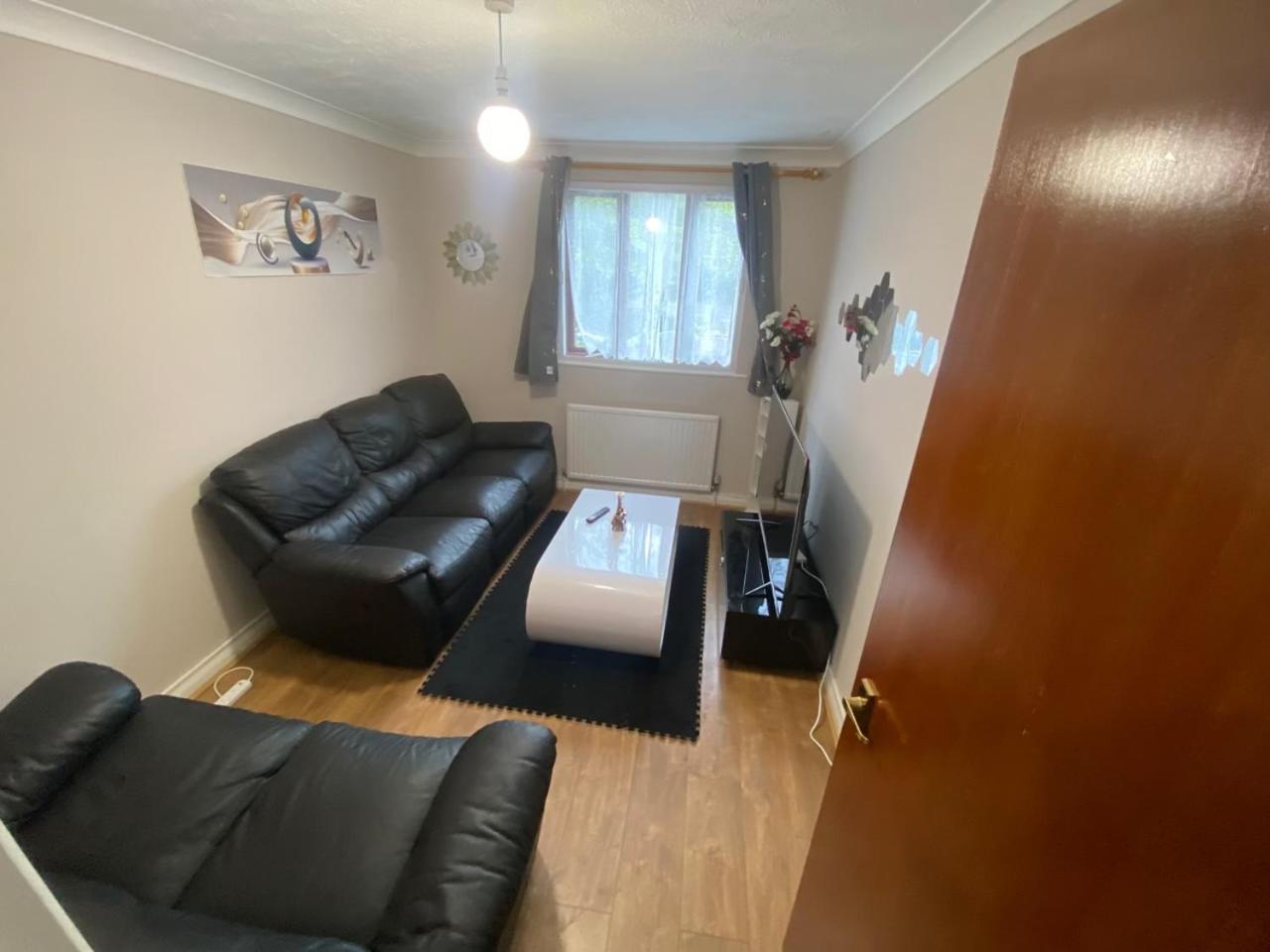 Stunning 2 Bedroom With Garden Sleep 6 Londra Esterno foto